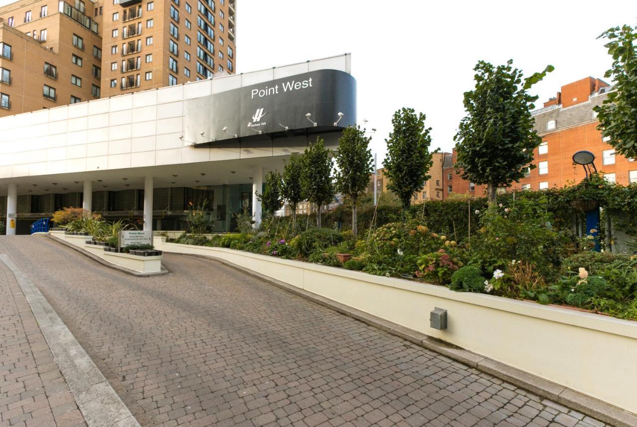 Point West Apartments Londen Buitenkant foto