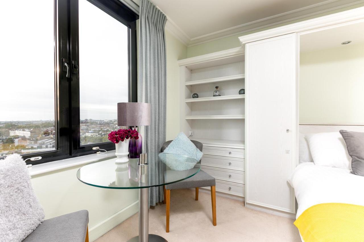 Point West Apartments Londen Buitenkant foto
