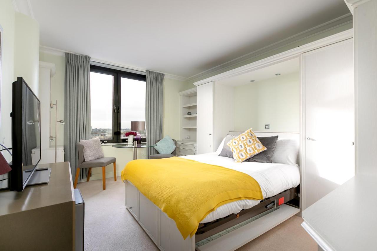 Point West Apartments Londen Buitenkant foto