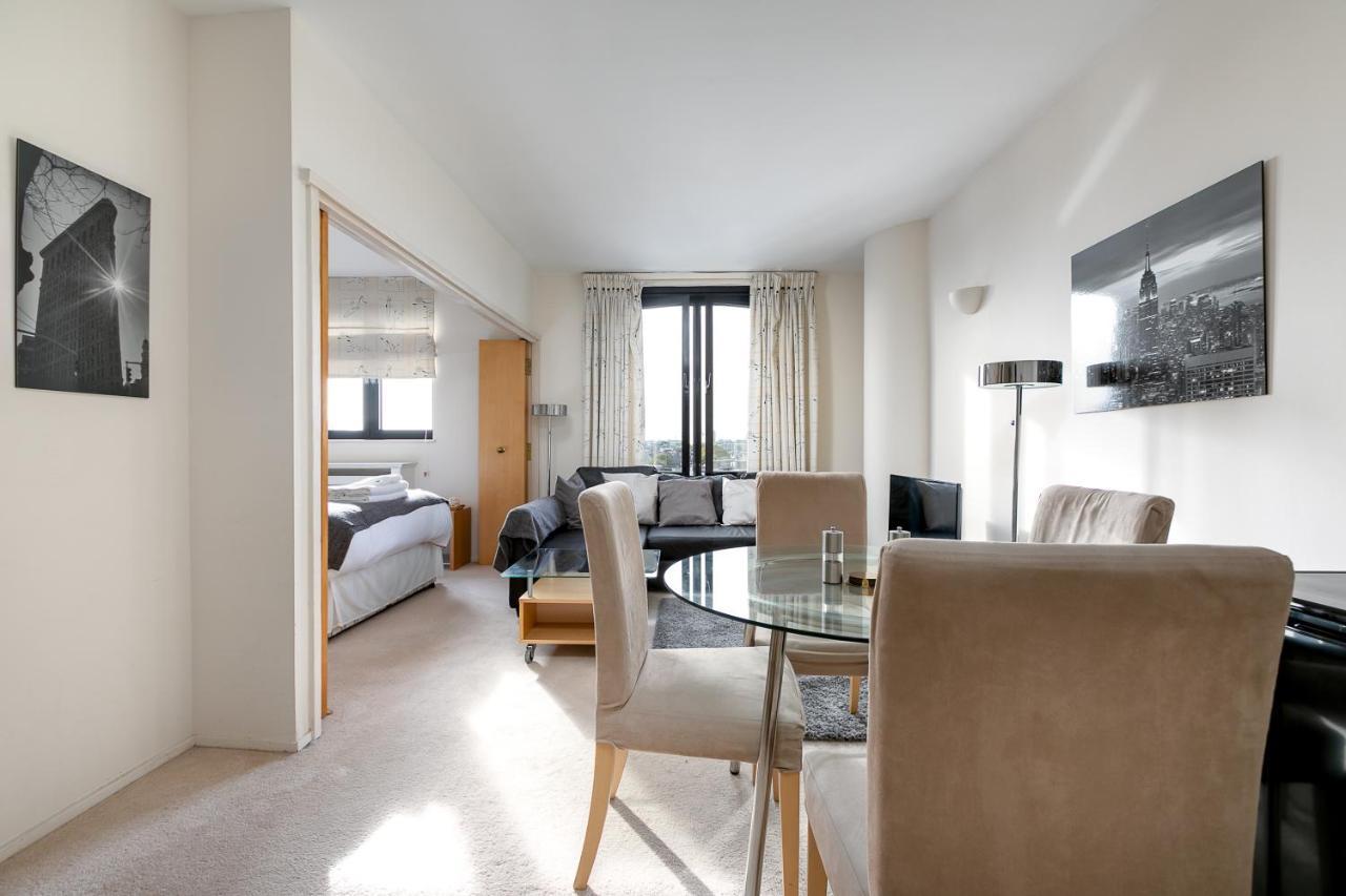 Point West Apartments Londen Buitenkant foto